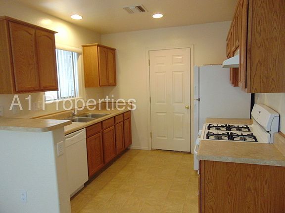 4th image of 8081 E Long Mesa Dr
