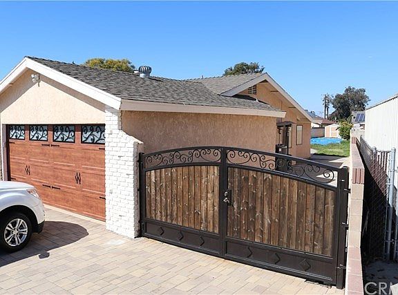 3rd image of 10245 Trabuco St