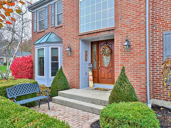 3rd image of 9111 Cobblechase Ct