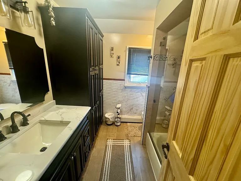 62 Poplar Ave #1 — Photo 10