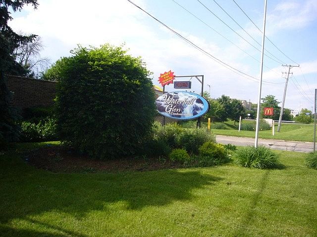 1st image of 16W585 Mockingbird Ln APT 203