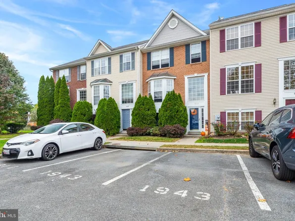 1943 Crossing Stone Ct, Frederick, MD 21702