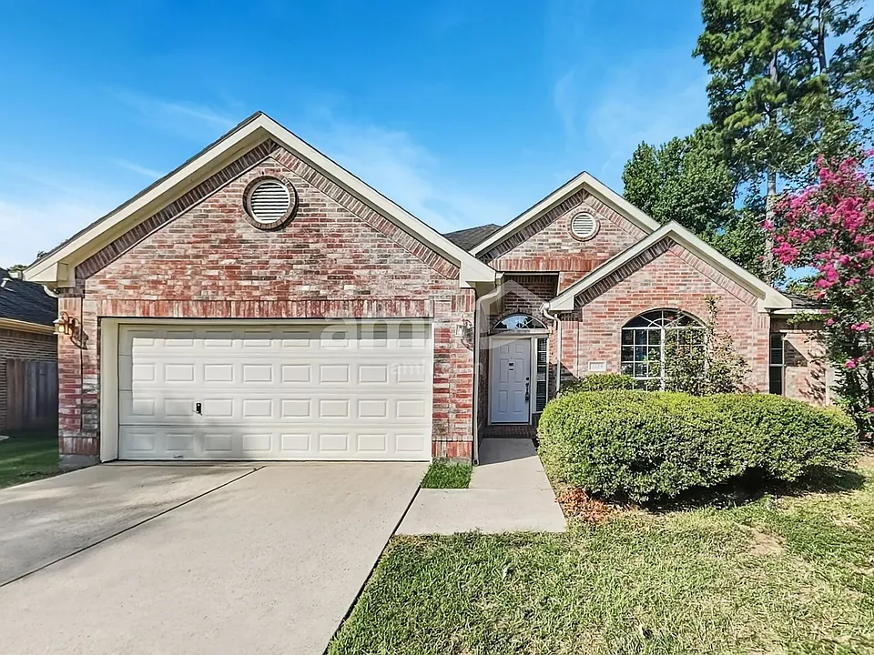 2225 Highland Hills Dr