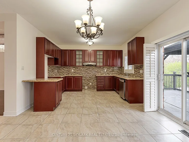 94 Bayhampton Dr #UPSTAIRS — Photo 13