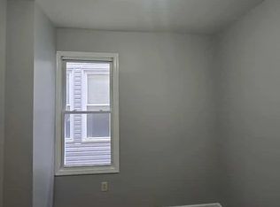 662 Grove St #1R-Z, Irvington, NJ 07111