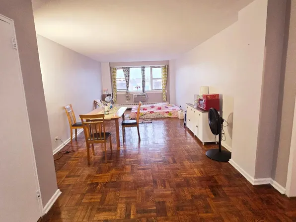 8900 170th Street #8G, Jamaica, NY 11432