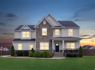 1425 Mangrove Bay Ct, Chester, VA 23836