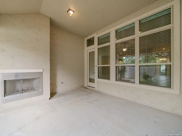 42 Avalon Park — Photo 31