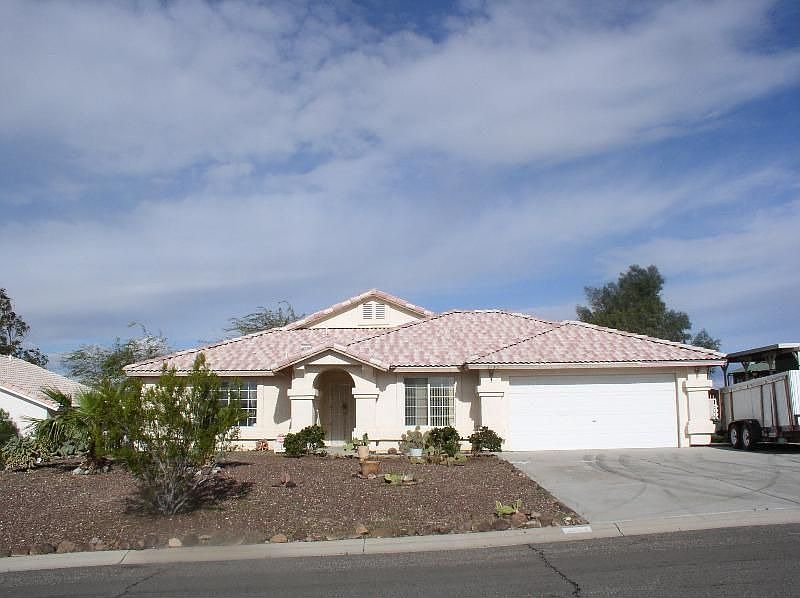 1st image of 2153 E Amber Dr