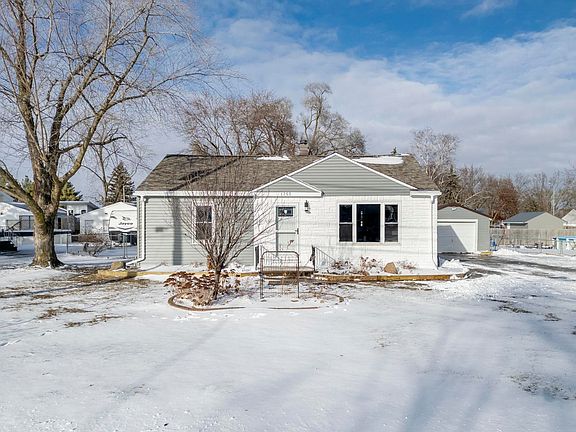 2nd image of 1755 Enid St