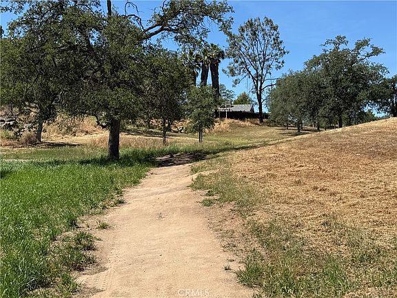 2nd image of 958 N Kings Canyon Ct Lot 958