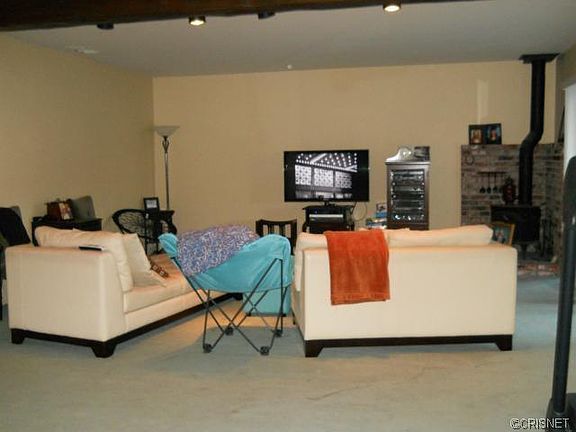 4th image of 6816 Farralone Ave