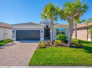 15513 Santa Pola Dr, Wimauma, FL 33598