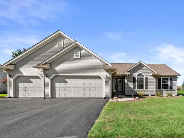 521 Tomahawk DRIVE, Twin Lakes, WI 53181