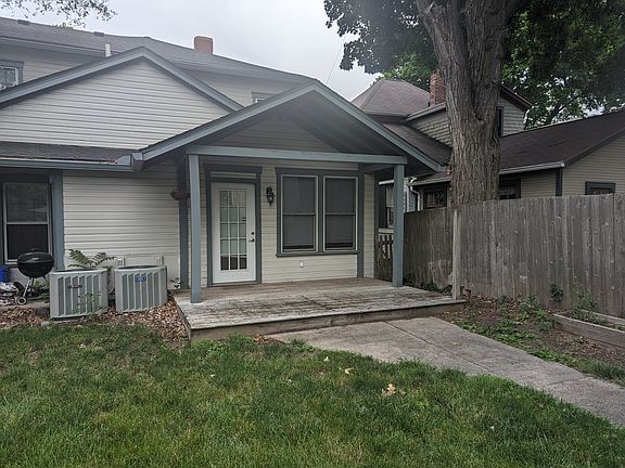 2nd image of 144 La Belle St