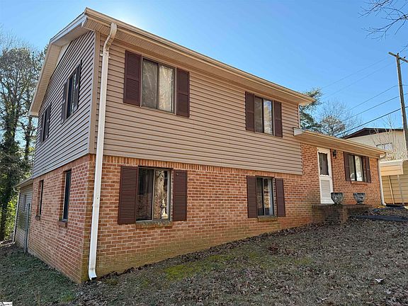 4th image of 12 Milford Ln