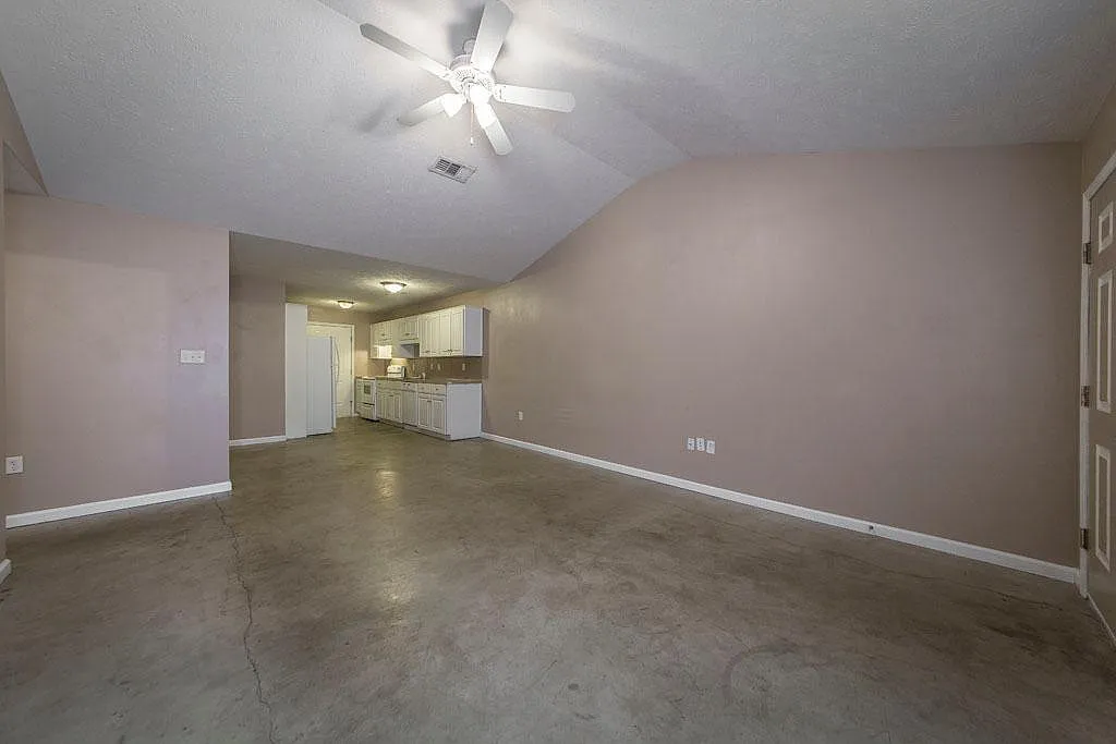 30 Sundown Dr — Photo 1