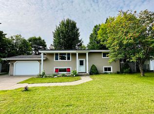 1765 S Rose St, Ishpeming, MI 49849