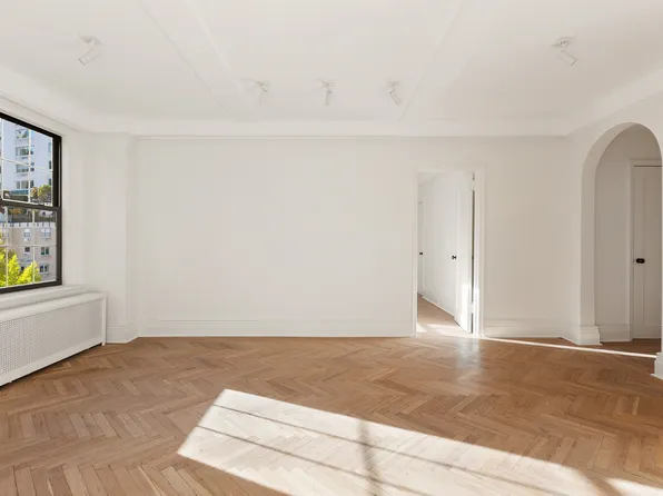 23 East 74th Street image 5 of 9