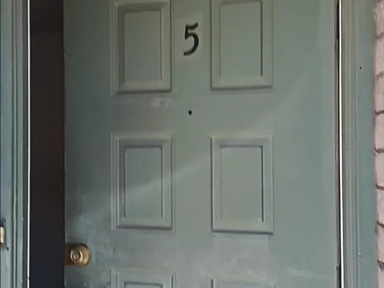 2037 Florence Ave #5 — Photo 1