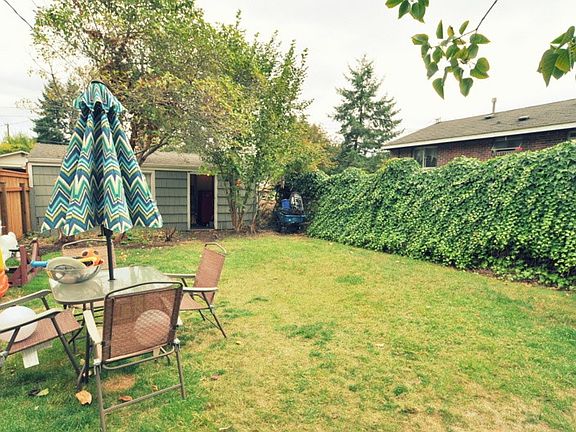 5th image of 9821 Dekoven Dr SW