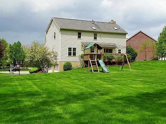 2nd image of 407 Chatham Ln