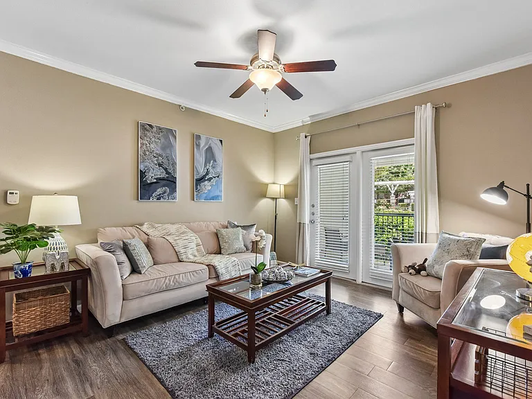 Madison Dell Ranch Apartments — Photo 32