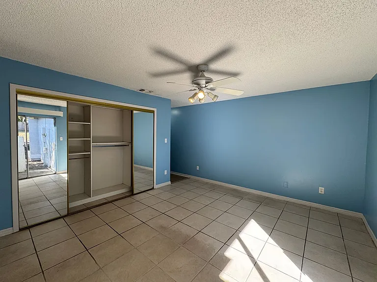 7237 Harbor Heights Cir — Photo 7