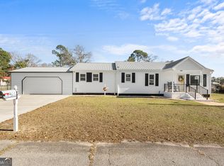 124 Pierce Ave, Swainsboro, GA 30401