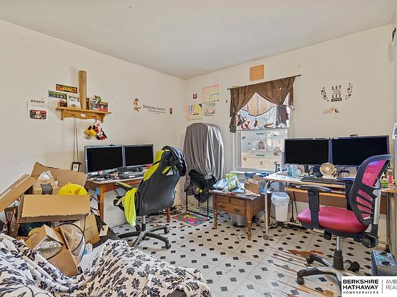 5th image of 2341 Olive St