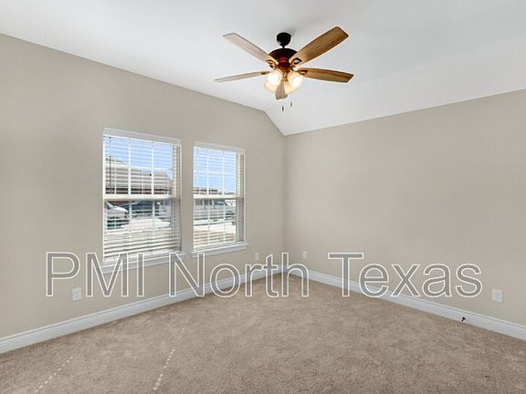 5th image of 8106 Grant Ln
