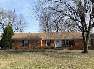 1958 Lakeview Dr, Madisonville, KY