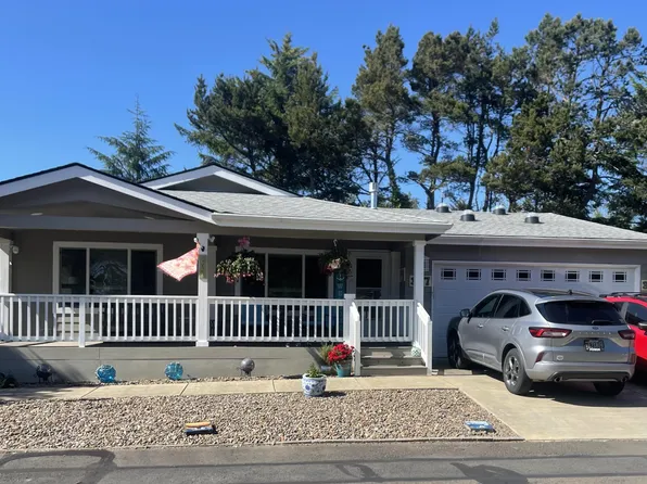 327 NE 35th St, Newport, OR 97365