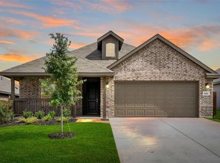 802 Misty Ln, Cleburne, TX 76033