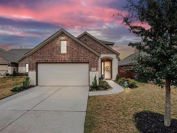 2nd image of 25113 Slow Pines Dr
