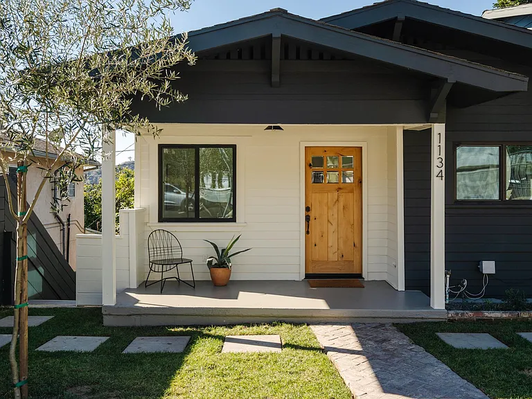 1134 Isabel St — Photo 28