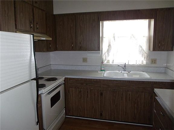 4th image of 229 N Hill Ave #80
