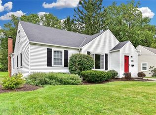 23868 Smith Ave, Westlake, OH