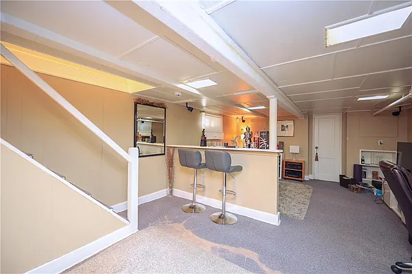 Sold by Remax Edge | media 13
