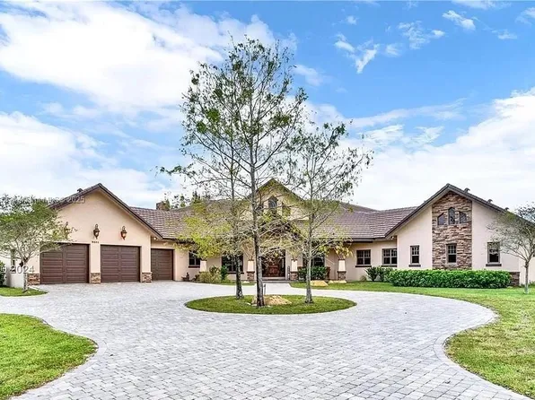 9401 NW 44th Pl, Coral Springs, FL 33065
