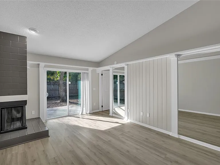 8313 Citrus Chase Dr — Photo 19
