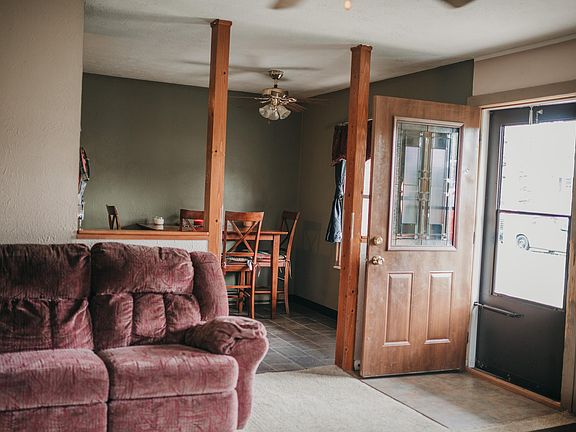 3rd image of 10936 Comanche Dr