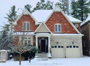 2 Yorkton Blvd, Markham, ON L6C 0J9