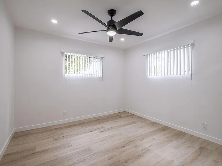 608 Illinois Ct #3 — Photo 14