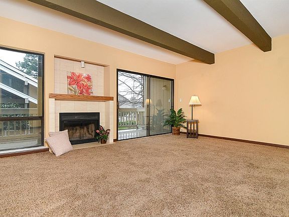 4th image of 8035 Briar Ridge Ln