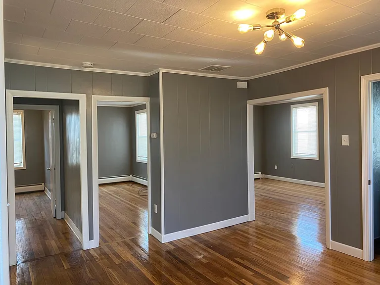 79 Buffinton St #2 — Photo 6