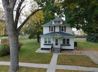 1314 W 3rd St, Crofton, NE 68730