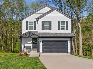 589 Briarwood Dr, Clarksville, TN