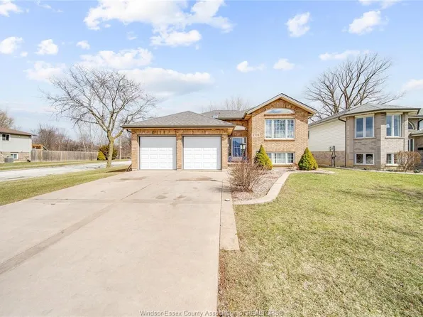 2704 Cappelletto Rd, Windsor, ON N8W 5M9