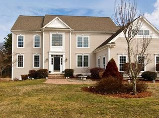 7 Dairy Dr, Upton, MA 01568